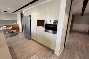 3 Bedroom Condo for sale in Bangkok House Ekamai 12 (Apartment), Khlong Tan Nuea, Bangkok near BTS Ekkamai