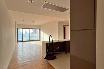 3 Bedroom Condo for sale in Khlong Toei Nuea, Bangkok near BTS Nana