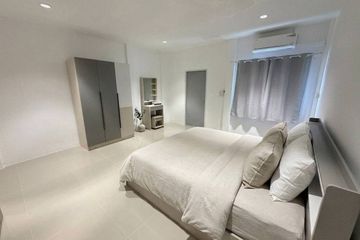 3 Bedroom Townhouse for rent in Bang Na, Bangkok