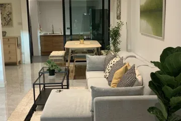 3 Bedroom Townhouse for rent in Khlong Tan Nuea, Bangkok