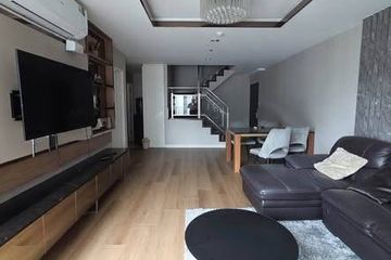 3 Bedroom Condo for rent in Belle Grand Rama 9, Huai Khwang, Bangkok near MRT Phra Ram 9