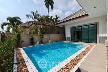 3 Bedroom House for sale in Na Kluea, Chonburi