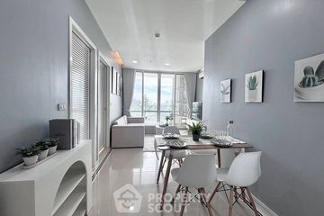 2 Bedroom Condo for sale in Huai Khwang, Bangkok