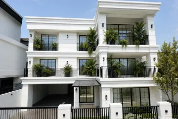 6 Bedroom House for sale in  near BTS Ekkamai