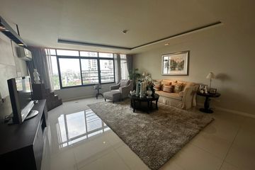 3 Bedroom Condo for rent in Khlong Tan Nuea, Bangkok