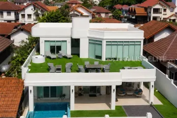4 Bedroom House for rent in 