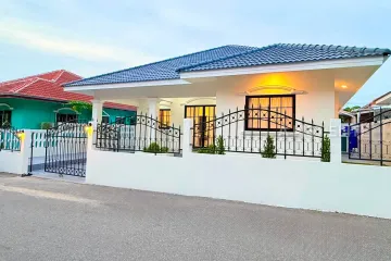 3 Bedroom House for sale in 