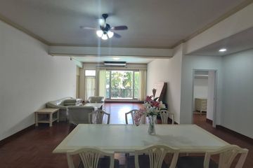 3 Bedroom Condo for rent in Khlong Tan Nuea, Bangkok