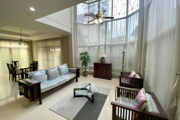 5 Bedroom House for rent in  near BTS Nana