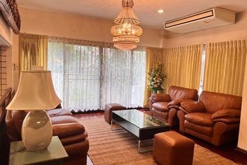 4 Bedroom Townhouse for rent in  near BTS Thong Lo