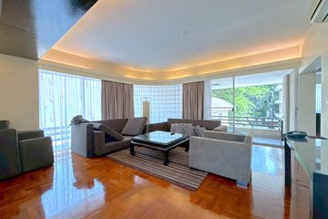 4 Bedroom Condo for rent in  near BTS Nana