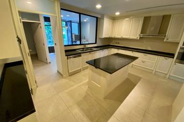 4 Bedroom Condo for rent in  near MRT Sukhumvit