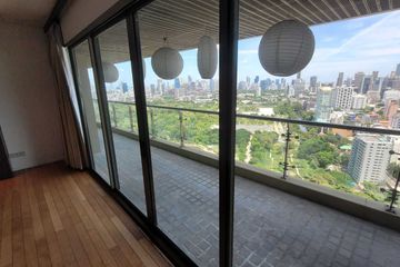 3 Bedroom Condo for rent in The Lakes,  near BTS Asoke