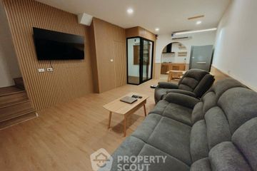 3 Bedroom Townhouse for sale in Patio Srinakarin - Rama 9, Hua Mak, Bangkok