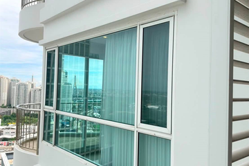 2 Bedroom Condo for sale in Supalai Riva Grande, 