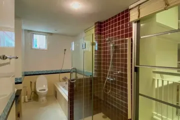3 Bedroom Condo for rent in CitiSmart Sukhumvit 18,  near BTS Asoke