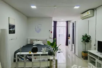 1 Bedroom Apartment for sale in SR Complex, Nong Pa Khrang, Chiang Mai