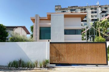 4 Bedroom House for sale in Lat Phrao, Bangkok
