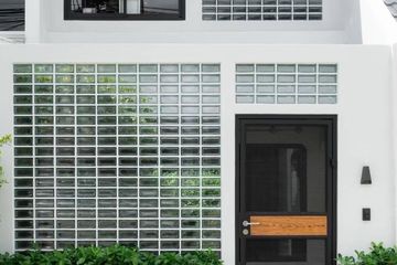 3 Bedroom Townhouse for sale in Khlongtan Nivet, Khlong Tan Nuea, Bangkok near Airport Rail Link Ramkhamhaeng