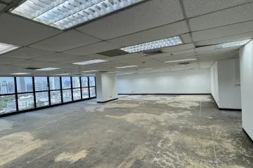Office for rent in Bangkok Business Center Building, Khlong Tan Nuea, Bangkok near BTS Thong Lo