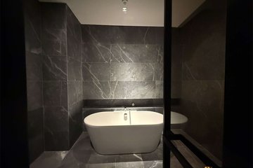 2 Bedroom Condo for sale in Banyan Tree Residences Riverside Bangkok, Khlong San, Bangkok near BTS Khlong San