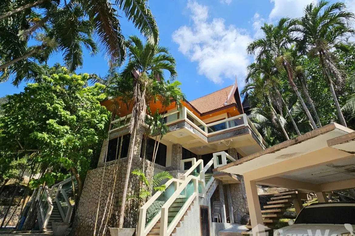 4 Bedroom Villa