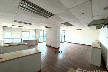 Office for rent in Bangkok Business Center Building, Khlong Tan Nuea, Bangkok near BTS Thong Lo