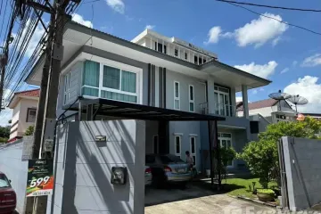 4 Bedroom House for rent in Phra Khanong Nuea, Bangkok near BTS Phra Khanong