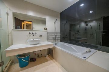 1 Bedroom Condo for rent in The Address Sukhumvit 42, Phra Khanong, Bangkok near BTS Ekkamai