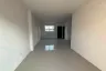 3 Bedroom Townhouse for sale in Nong Prue, Chonburi
