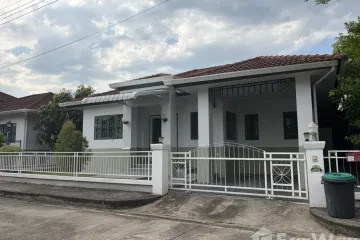 3 Bedroom House for sale in Parichat Land & House, Nong Chom, Chiang Mai