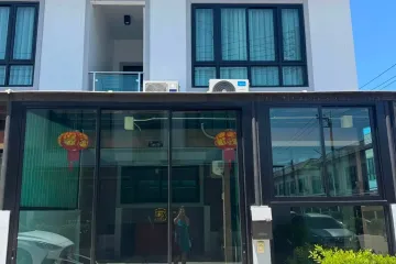 3 Bedroom Townhouse for sale in Chokchai Village 9, Nong Prue, Chonburi