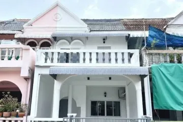 3 Bedroom Townhouse for rent in Phra Khanong, Bangkok near BTS Phra Khanong
