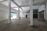 House for Sale or Rent in Din Daeng, Bangkok near MRT Phra Ram 9