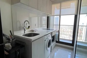 Condo for rent in Life Asoke, Bang Kapi, Bangkok near MRT Phetchaburi