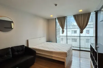 Condo for rent in Quad Sathon, Thung Wat Don, Bangkok near BTS Chong Nonsi