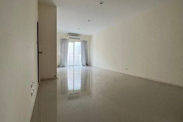 3 Bedroom House for Sale or Rent in Dokmai, Bangkok