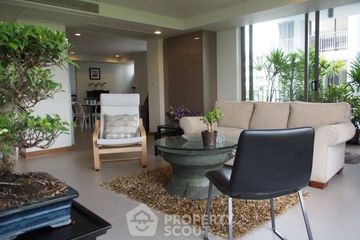2 Bedroom Condo for sale in Khlong Tan Nuea, Bangkok