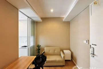 1 Bedroom Condo for rent in The Saint Residences, Chom Phon, Bangkok near MRT Phahon Yothin