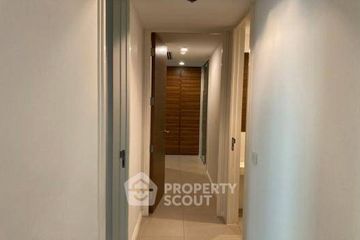 2 Bedroom Condo for sale in Khlong Ton Sai, Bangkok near BTS Saphan Taksin