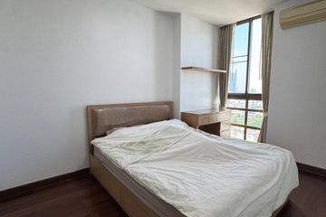 1 Bedroom Condo for sale in Ideo Sathorn-Taksin, Bang Lamphu Lang, Bangkok near BTS Krung Thon Buri