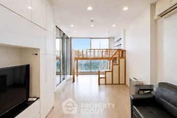 1 Bedroom Condo for rent in Ideo Q Chula - Samyan, Maha Phruettharam, Bangkok near MRT Sam Yan