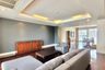 3 Bedroom Condo for rent in Khlong Tan Nuea, Bangkok