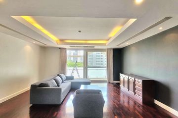 3 Bedroom Condo for rent in Khlong Tan Nuea, Bangkok