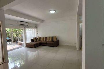 3 Bedroom Townhouse for rent in Lumpini, Bangkok near BTS Ploen Chit