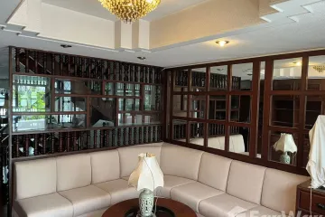 3 Bedroom Townhouse for rent in Thung Maha Mek, Bangkok near MRT Lumpini