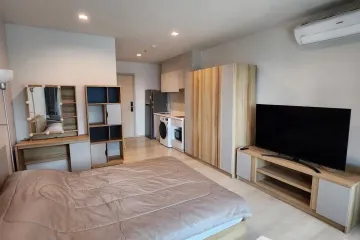 Condo for rent in Life One Wireless, Lumpini, Bangkok near BTS Ploen Chit