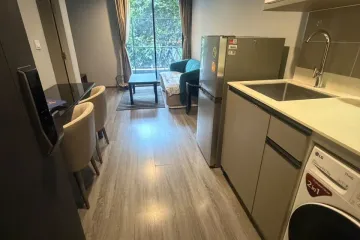 1 Bedroom Condo for rent in Ideo Mobi Sukhumvit 40, Phra Khanong, Bangkok near BTS Ekkamai