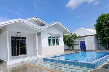 3 Bedroom House for Sale or Rent in Na Kluea, Chonburi