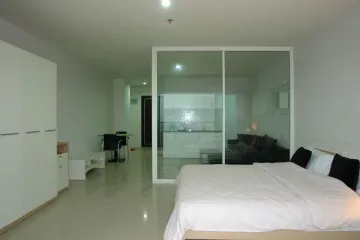 1 Bedroom Condo for Sale or Rent in Na Kluea, Chonburi